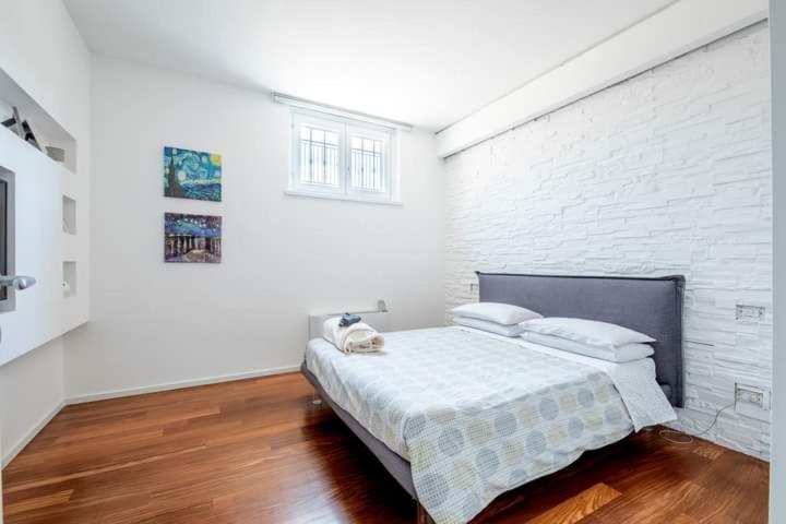 Realty Company Spagna Rome