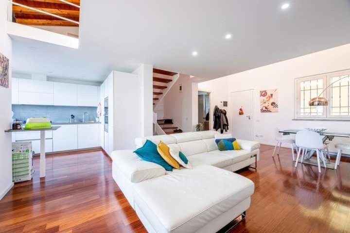 Appartement Realty Company Spagna Rome
